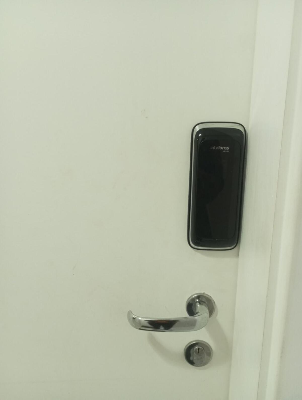 Apartamento 98 Centro Sp Com Garagem, 25 De Marco, Bras