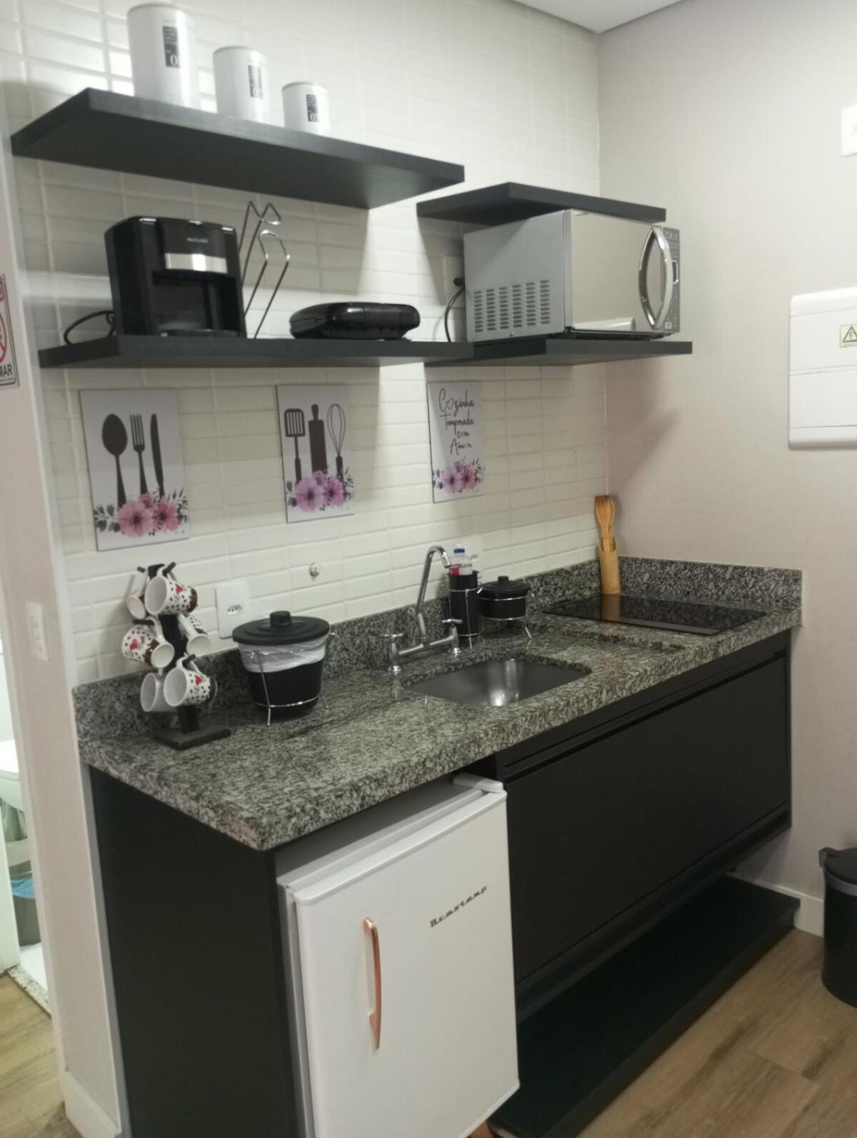 Apartamento 98 Centro Sp Com Garagem, 25 De Marco, Bras *